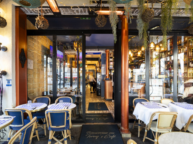 Terry's Café 